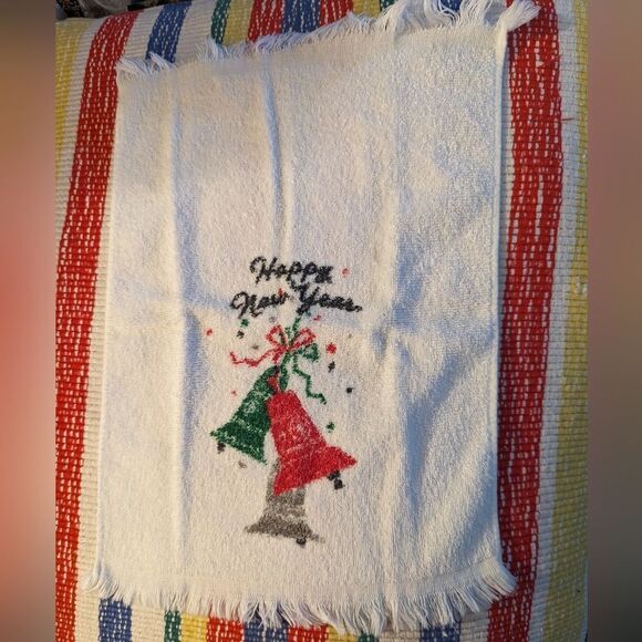 Vintage Holiday New Year's‎ hand towel set 🎉⏳ - Picture 7 of 11